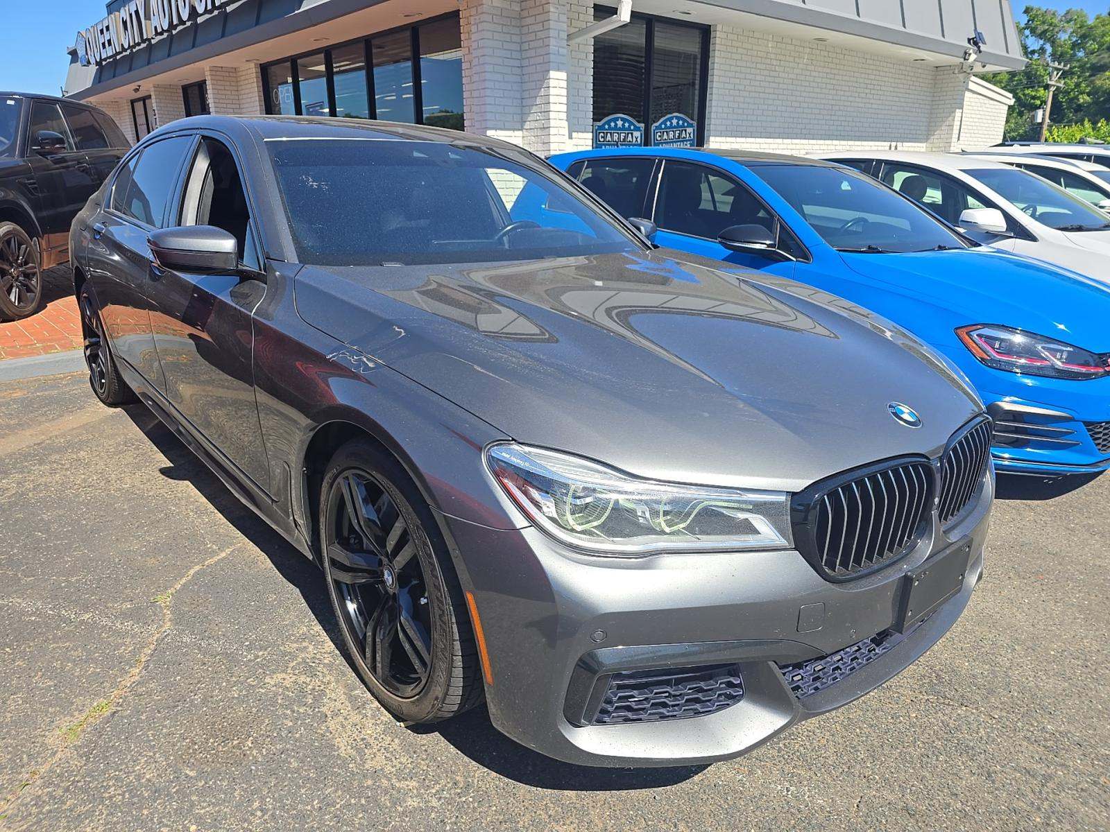 bmw 7 series 2017 WBA7F0C51HGM21181 image bmw 7 series 2017 WBA7F0C51HGM21181 image